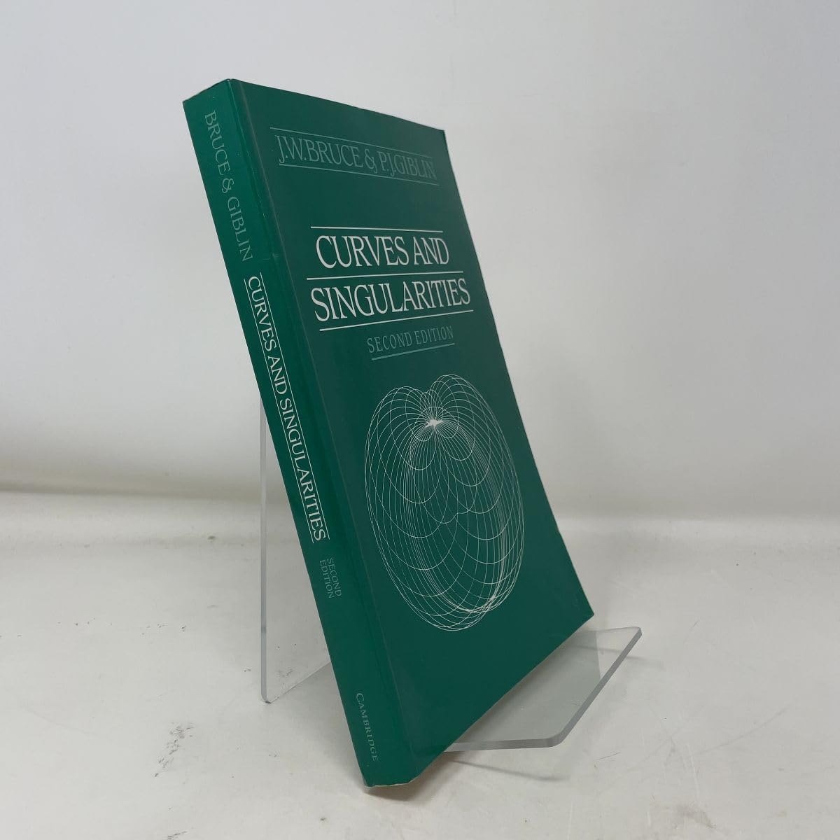 Curves and Singularities: A Geometrical Introduction to Singularity Theory