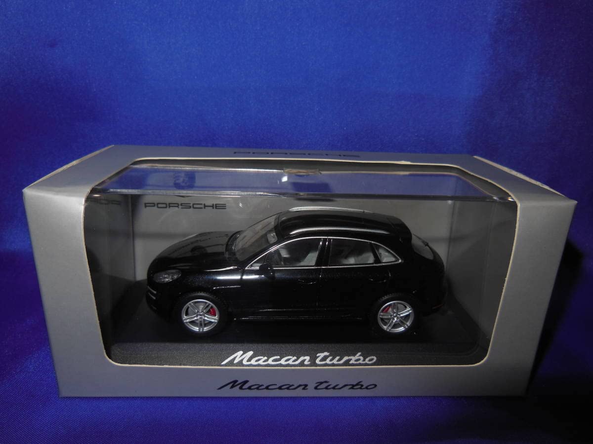 Porsche Macan Turbo ミニカー ブラック Amazon | 1/43 ミニカー マカン ターボ 黒 左ハンドル仕様 Macan