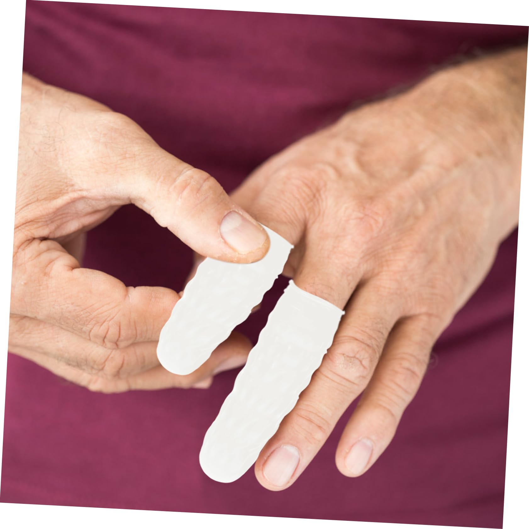 ARTIBETTER 100pcs Nitrile Finger Cots Finger Protection Sleeves Finger Supplies Protecting Cover Protecting Sleeve Protection Covers Finger Sleeve Cover Finger Sleeve Protectors White