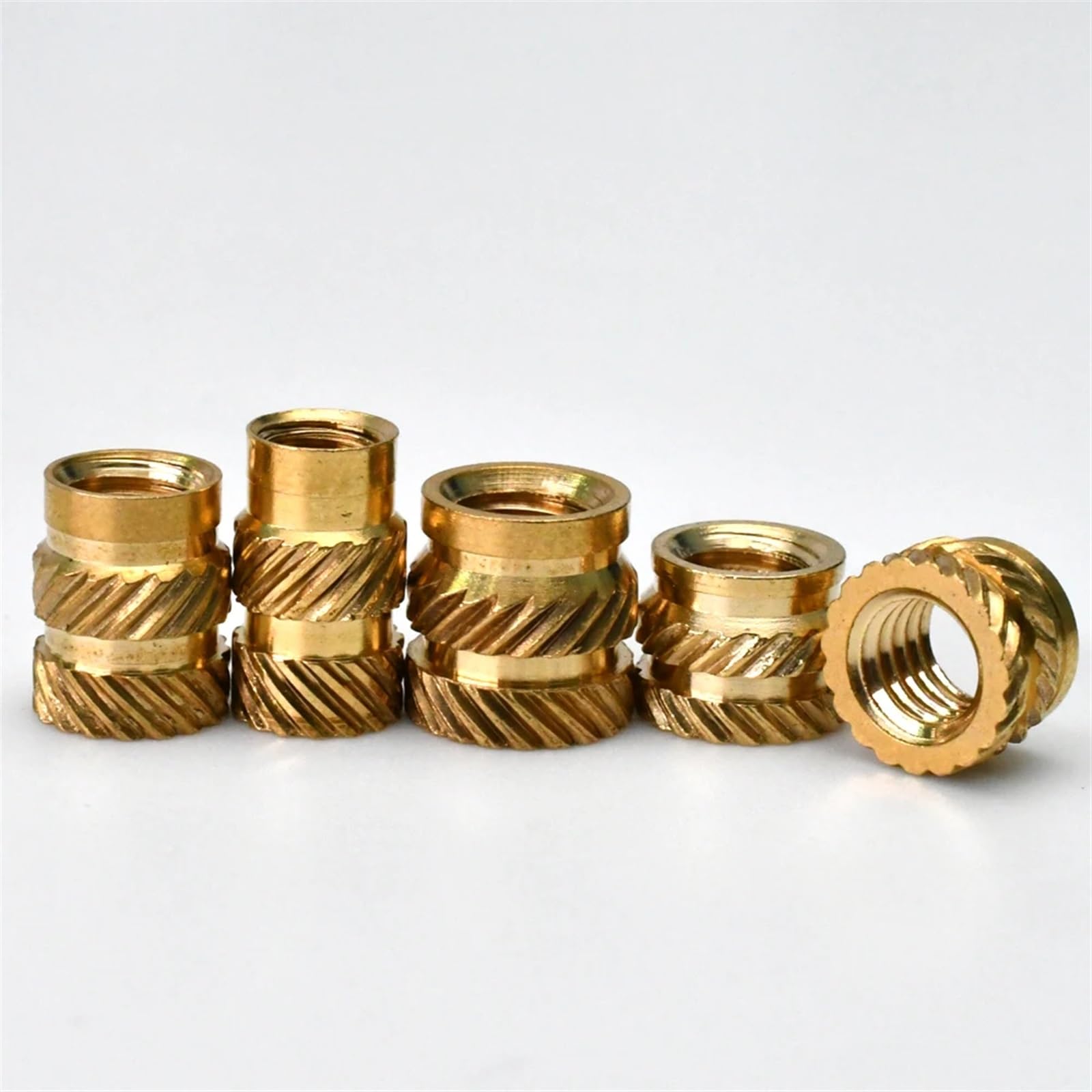 Insertos termofijables de latón, Insertos roscados moleteados termofusibles de latón for impresión 3D, varios tamaños, 550 piezas(M4x6x6)
