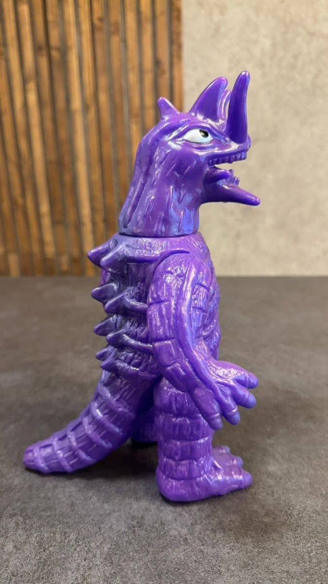 Amazon.co.jp: 増田屋 拘束怪獣 バロン ザウルス 紫 スペクトルマン