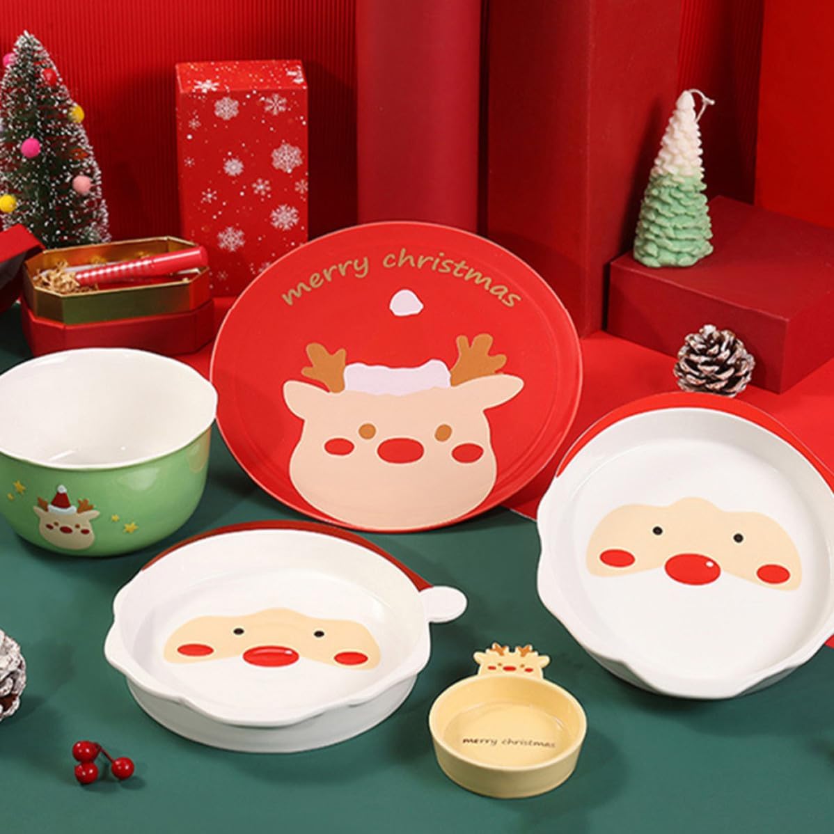 Yardwe Santa Shape Ceramic Dinner Plate Christmas Serving Platter Wear-resistant Red Xmas Tableware for Table Decor and Entertaining Family and Friends