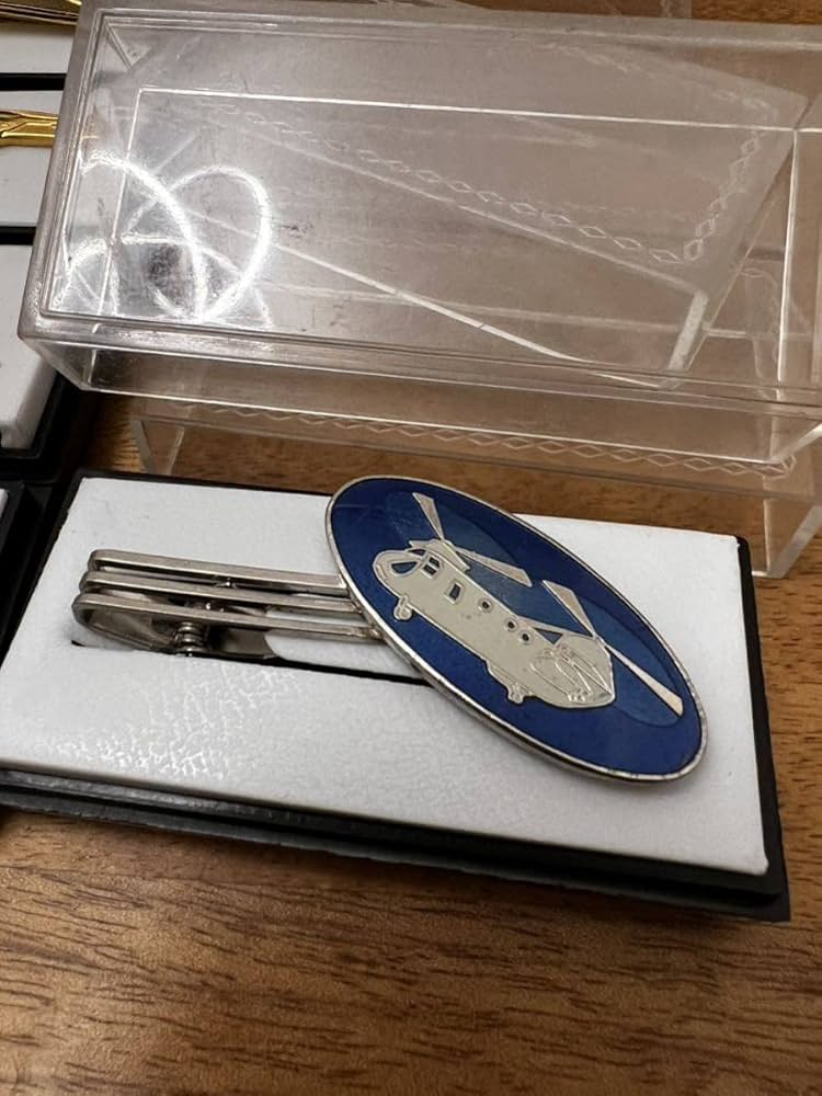 貴重、非売品、在日米軍HSC-12司令名前入り贈呈用の指揮官2023 貴重、非売品、在日米軍HSC-12司令名前入り贈呈用の指揮官