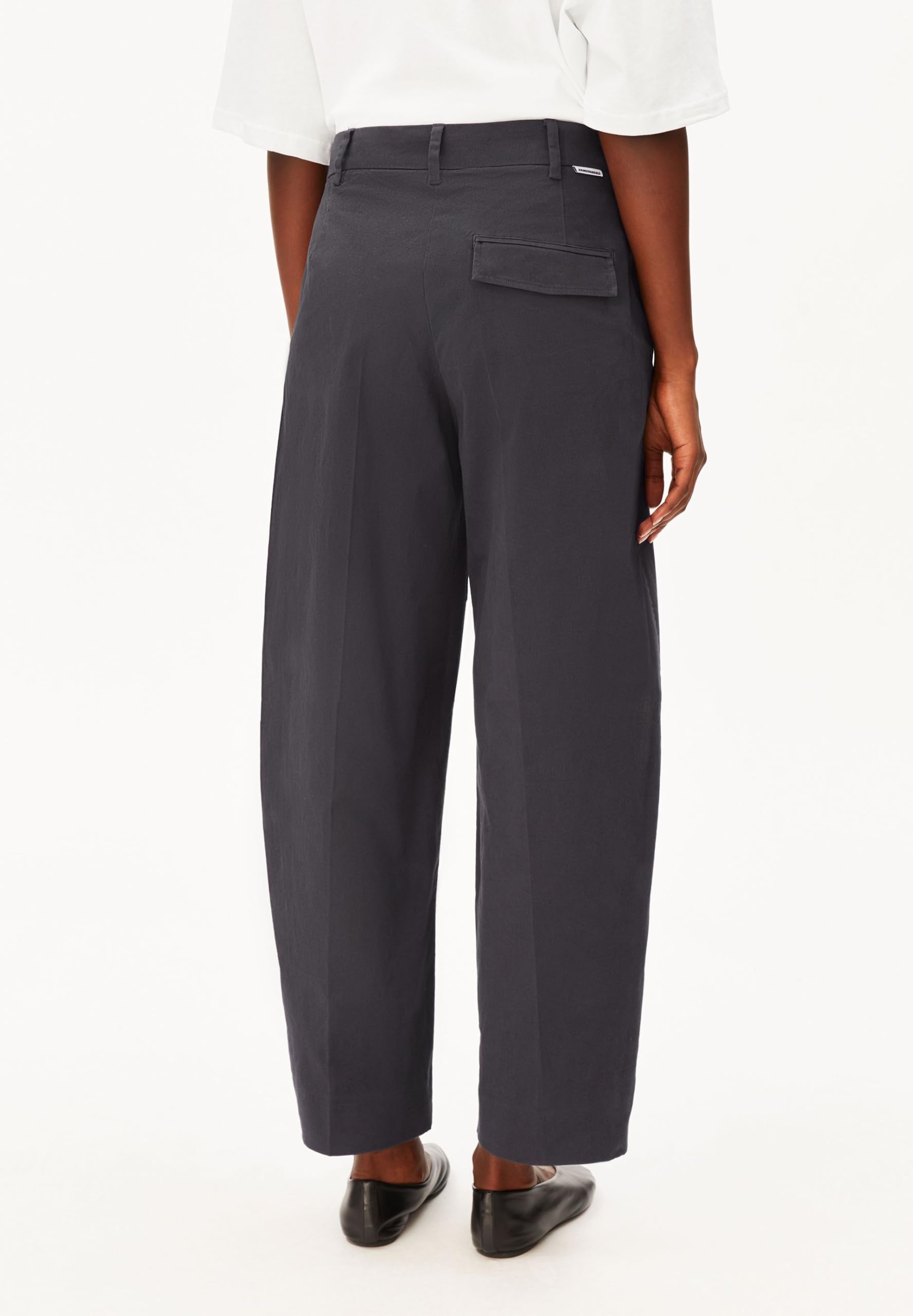 ARMEDANGELS Pantaloni da donna in cotone biologico misto Barrel Twill Regular Fit