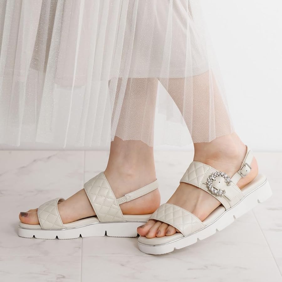 美品【ピンコ】PINKO ふわふわ ファー サンダル 22.5cm相当 黒×白 美品【ピンコ】PINKO ふわふわ ファー サンダル 22.5cm相当 黒×白