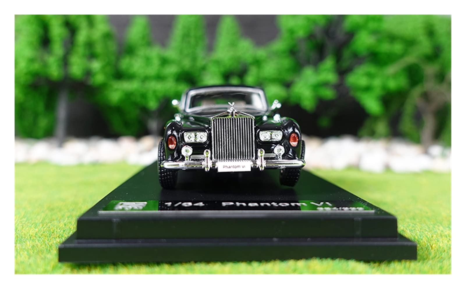 Amazon | ミニカー スケールモデルカー 1/64ロールスロイスファントム