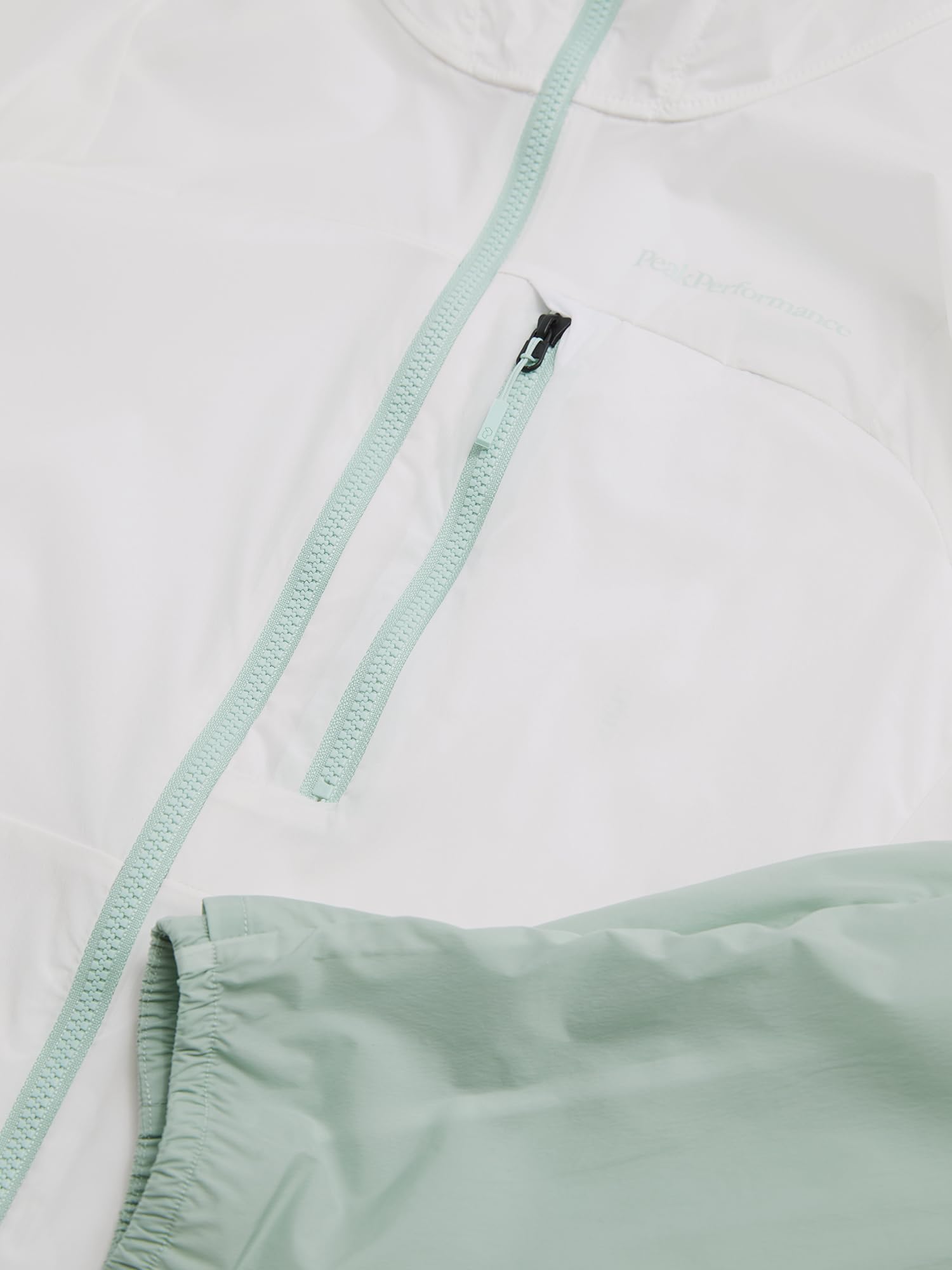 Peak Performance X Chaqueta, Blanco Crema Verde Delta, Medium Unisex niños