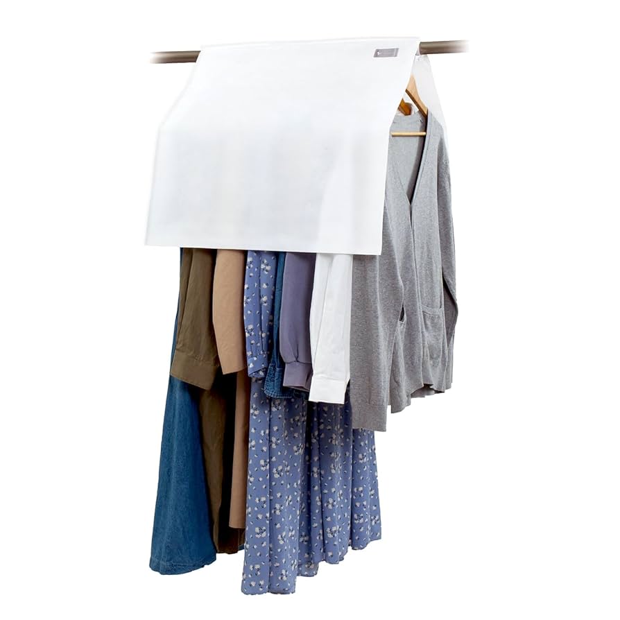 お買いもの大好き⭐︎クローゼット整理中様 おやすみカバー　ビニールカバー Amazon｜アストロ mayuyam 洋服カバー ホワイト 【通気性の良い