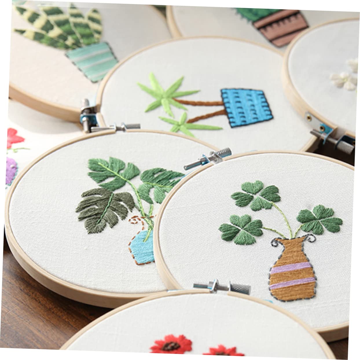 Housoutil 12Pcs Embroidery Hoops Cross Stitch Frames for DIY Crafts Birthday Present for Beginners Intermediate Smooth Holders for Sewing Needlework