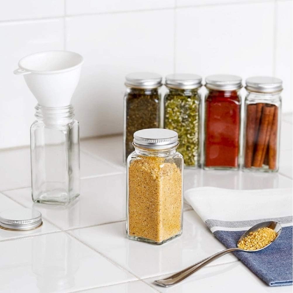 Tebery 4 Ounce Capacity Glass Spice Jars with Silver Metal Lids, Shaker Tops and Labels (Set of 18)