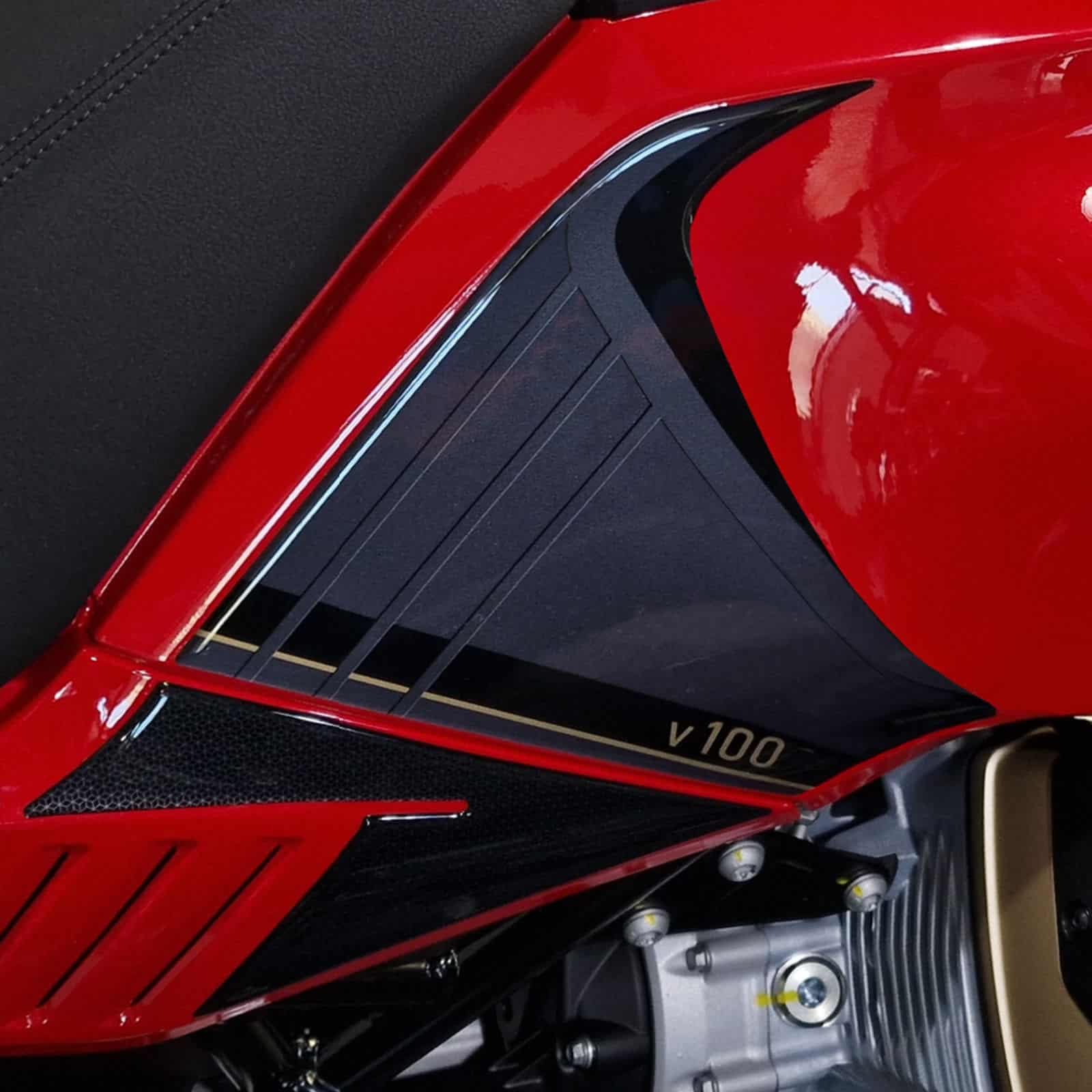 Resin Bike Kit Aufkleber Motorrad Kompatibel Mit Moto Guzzi V100 Mandello 2023-2026. Schutz Grip Motorrad Tank-Schutzfolie vor Stößen und Kratzern. Kit Aufklebersatz 3D-Harzklebstoff - Made in Italy