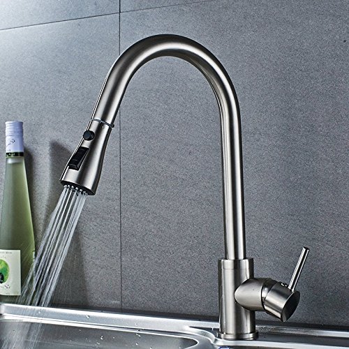 Robinet de cuisine chaud et froid avec pulvérisation et douchette orientable