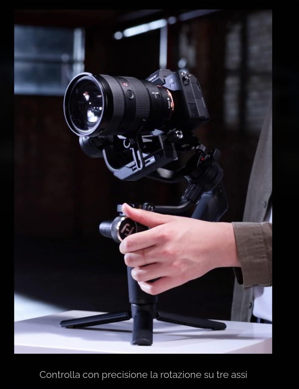 FeiyuTech Scorp-C Stabilizzatore Gimbal per Fotocamera DSLR, per Fotocamera Reflex, Compatibile con Sony Canon Panasonic Lumix Nikon Fujifilm, Impugnatura Underslung, Carico Utile 5,51LB