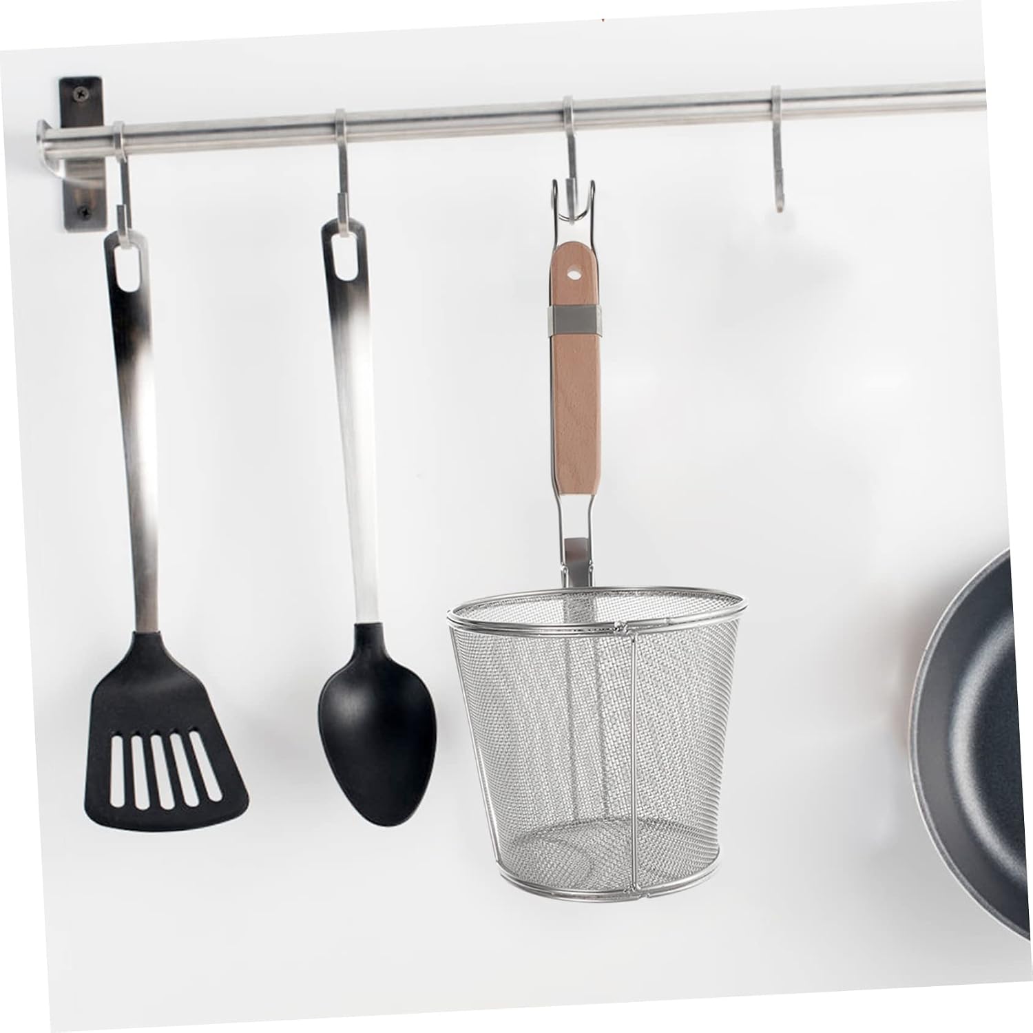 Stainless Steel Noodle Colander Scoop Mesh Design for Kitchen for Straining Pasta and Vegetables