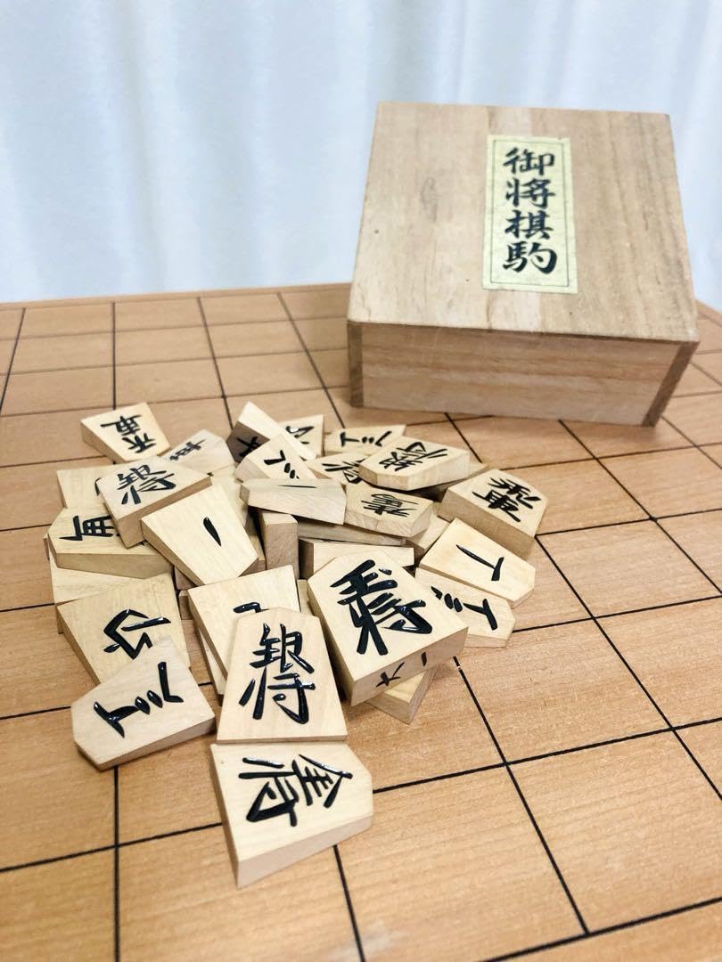 Amazon | 将棋盤 駒 セット 蓋つき ヘソあり 厚み5寸 | 将棋 Amazon | 将棋盤 駒 セット 蓋つき ヘソあり 厚み5寸 | 将棋