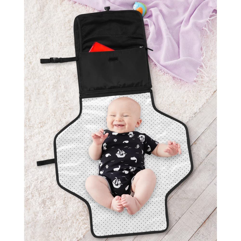 Skip Hop - Envi Luxe Eco-Wickeltasche, Schwarz, geräumige Wickeltasche für Babys und Kleinkinder, Organizer-Tasche mit vielen Fächern, leicht zu reinigen, ideal für unterwegs und als Mama-Tasche