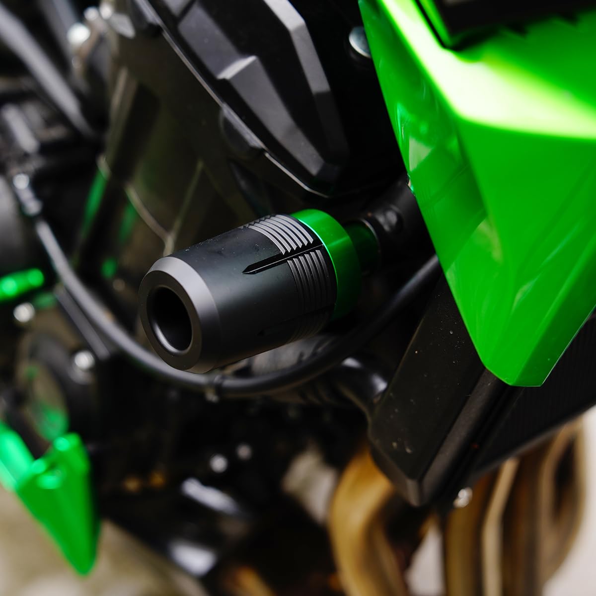 MOWOK Tamponi Paratelaio Protezione del Anticaduta Moto Accessori per Kawasaki Ninja 650 Z650 Z650RS 2017-2024 2023 Z650 RS Z 650 2025 Protezioni del Telaio (Verde)