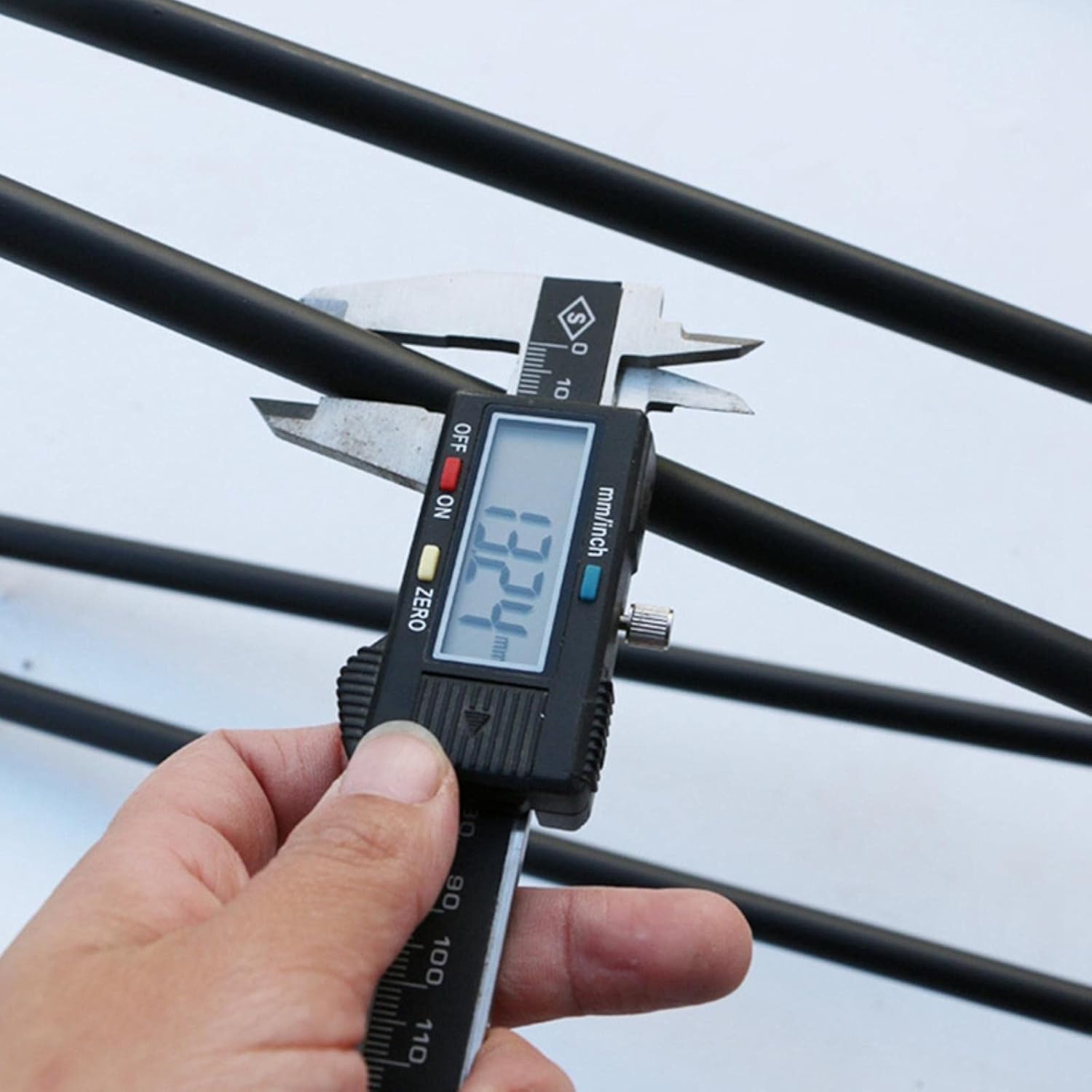 FEBRONG Skateboard Accessories Solid Stool BracketChair Leg Bracket Iron Shoe Changing Foot General-Black