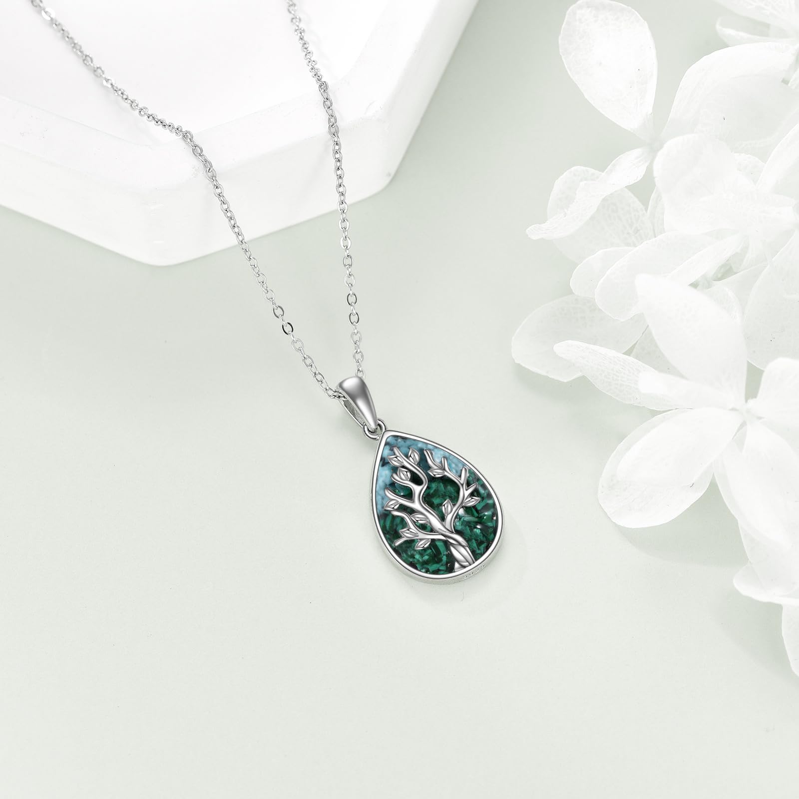 AXELUNA Malachit-Halskette „Baum des Lebens“, Tropfenanhänger aus 925er Sterlingsilber mit Malachit, spiritueller Naturschmuck für Frauen, Geschenk für Wachstum und Verbundenheit