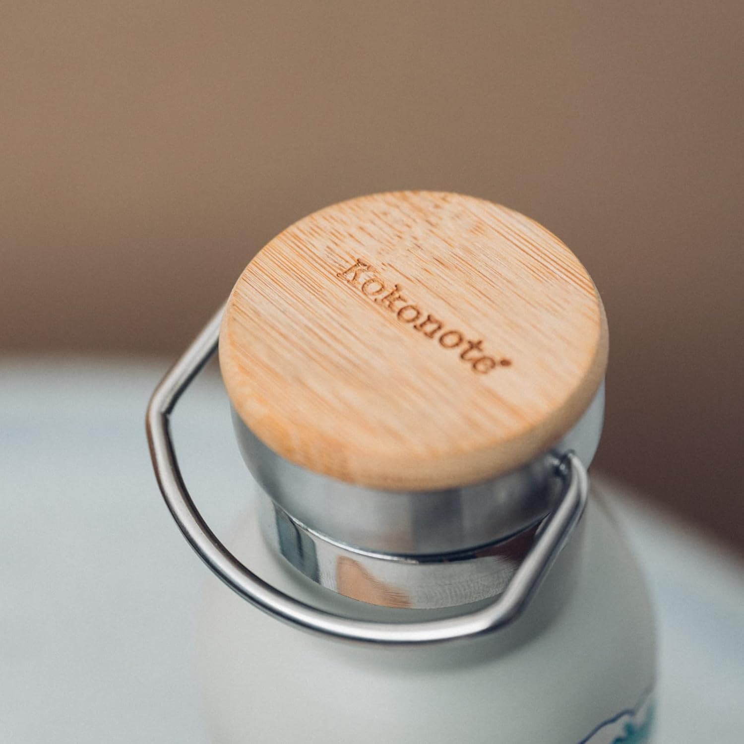 Grupo Erik 500ml / 17oz Hokusai Metal Hot & Cold Water Bottle - Stainless Steel, Double-wall Insulation, Leakproof