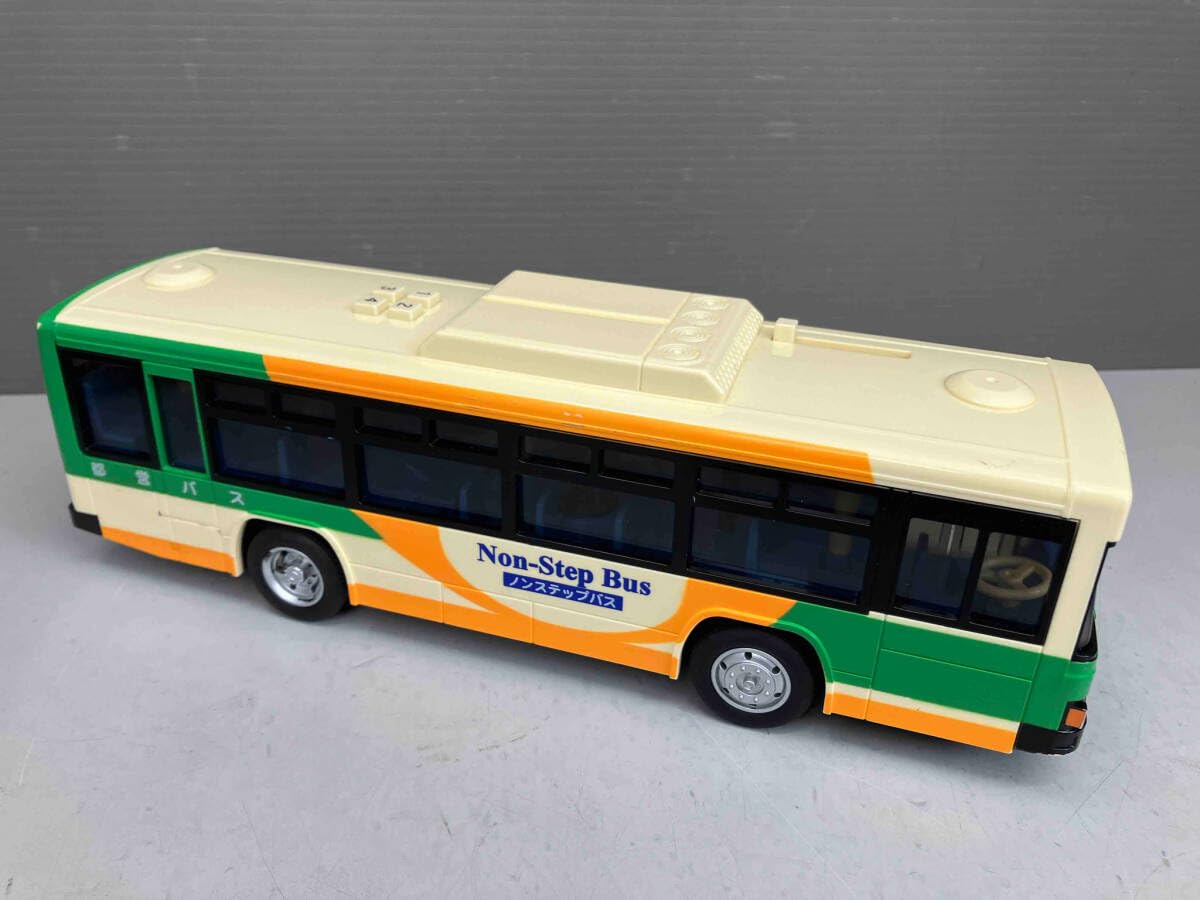 サウンド&amp;ライト都営バス rdzdsi3 Amazon.co.jp: トイコー(Toyco) 乗り物おもちゃ サウンド&ライト