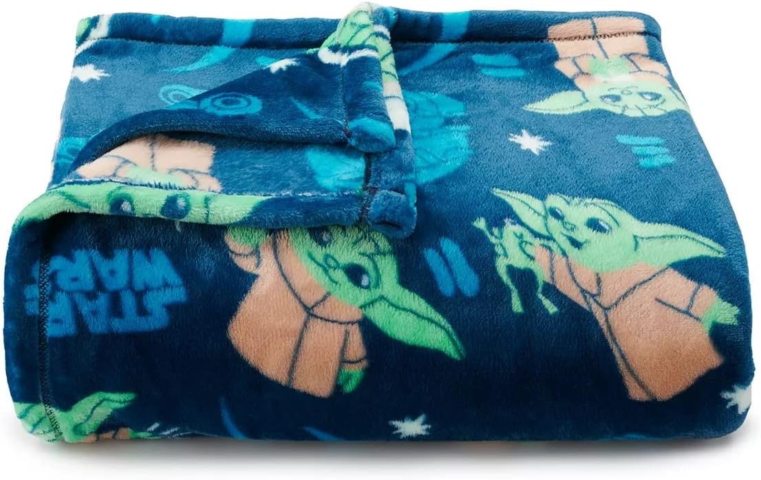 The Big One Star Wars Mandalorian Baby Yoda Blanket Supersoft Oversized Plush Throw