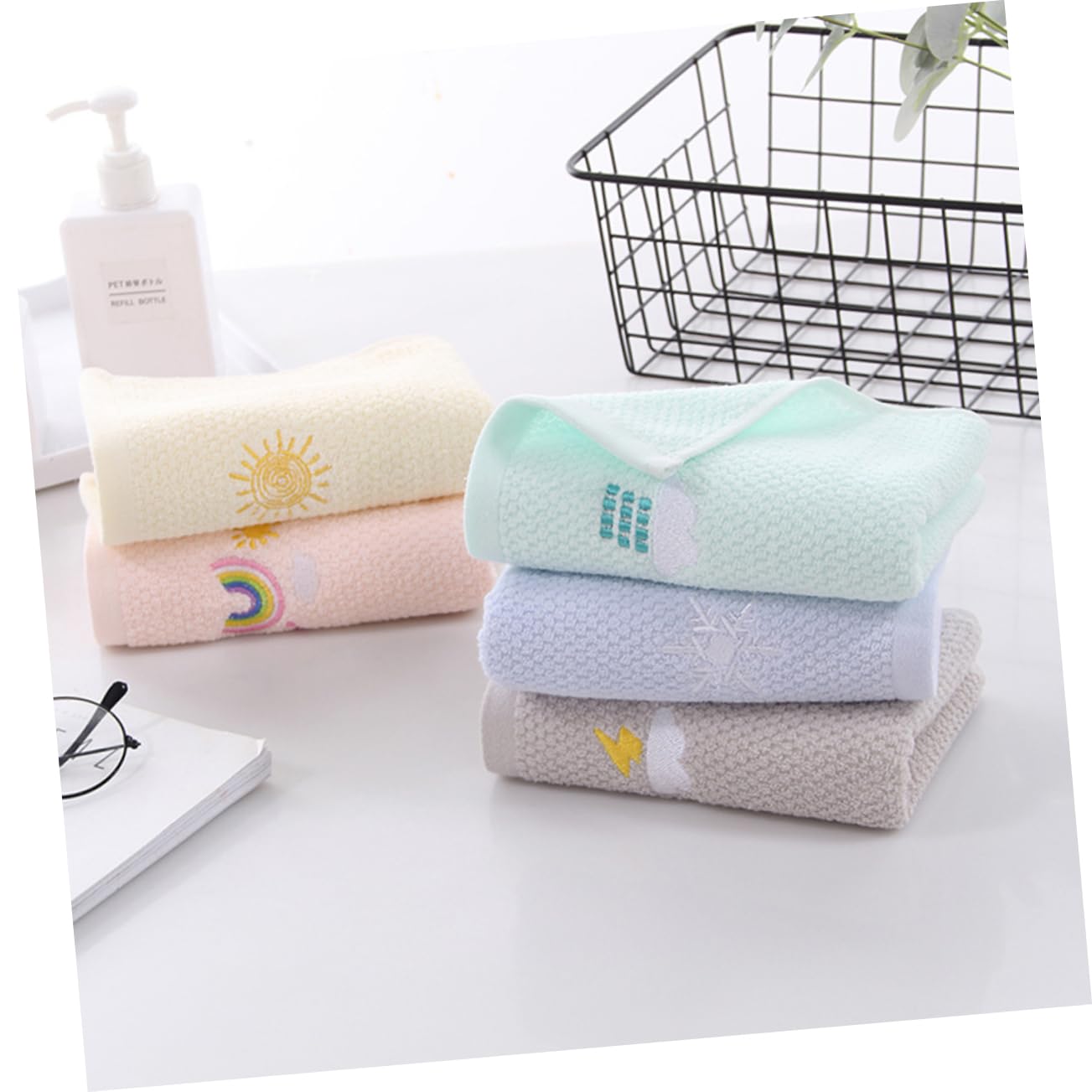 SHERCHPRY 5Pcs Cartoon Cotton Hand Towels for Absorbent Washcloths for Facial Washing and Home Use