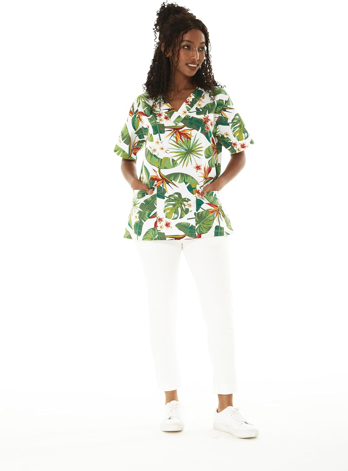 Hawaiian Print Cotton 2 Pockets Scrub Top in Flamingo in Love