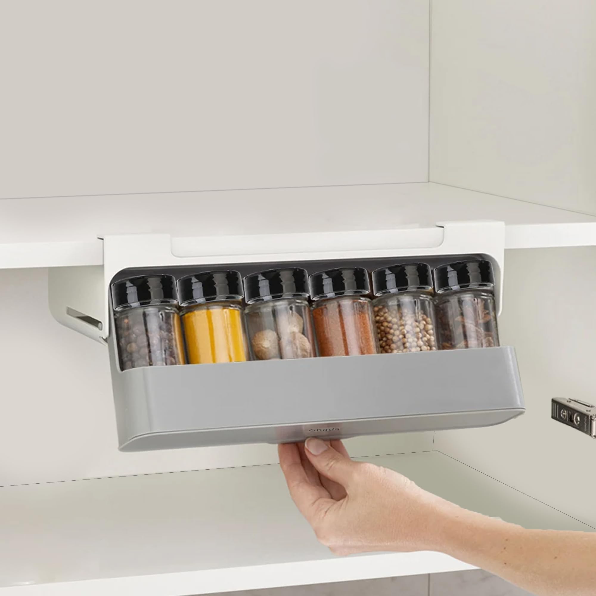 GHADA Unter-Regal Gewürzregal, 6 Dosen, ausziehbar, Montage ohne Bohren, für Regale bis 1,8 cm, 32×13,5×9,5 cm, Gewürz-Organizer für Schrank & Küche, Grau/Weiß Küche, Haushalt & Wohnen