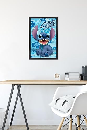 Miniatura 6 de Trends International Disney Lilo and Stitch - Póster de pared sentado, 22.4 pulgadas de largo x 14.7 pulgadas, versión enmarcada en negro
