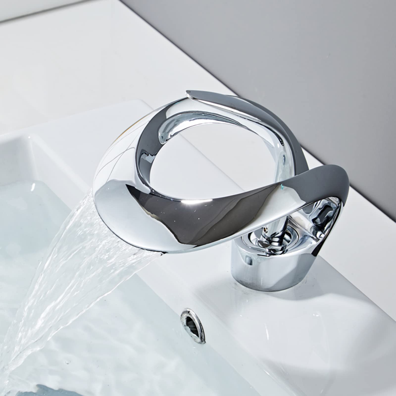 Grifo de lavabo,Grifo Lavabo Cascada Moderno,Grifo de lavabo con bonito diseño,Grifo de baño para agua fría y caliente, Válvula De Cerámica,Ajustable de Caliente y Frío,Cromado,Normal