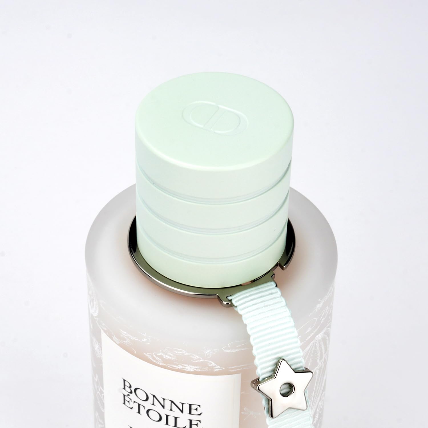 ベビーディオール ボン エトワール オー ドゥ ソントゥール 香水 ピンク Baby Dior Bonne Étoile Baby Perfume: Scented Water for Babies and