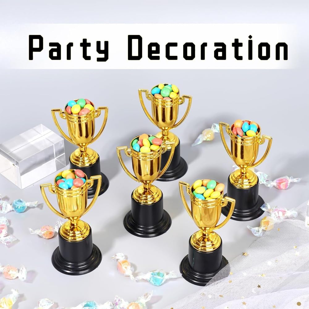 Mini Trophées Dorés,6 Petits Trophées en Plastique pour Anniversaires d'Enfants Tournois Sportifs Récompenses Scolaires Cadeaux de Fête et Evénements de Bureau Décorations et récompenses polyvalentes