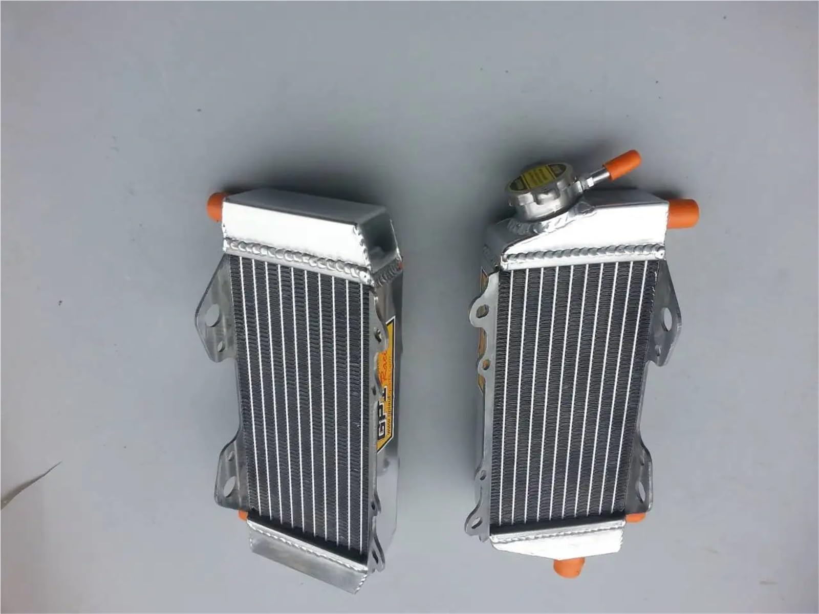 estaw Chłodnicy Pasuje do Kawasaki KX250 KX 250 2003 2004 Aluminiowa chłodnica chłodnicy Chłodzenie płynu chłodzącego Chłodnica