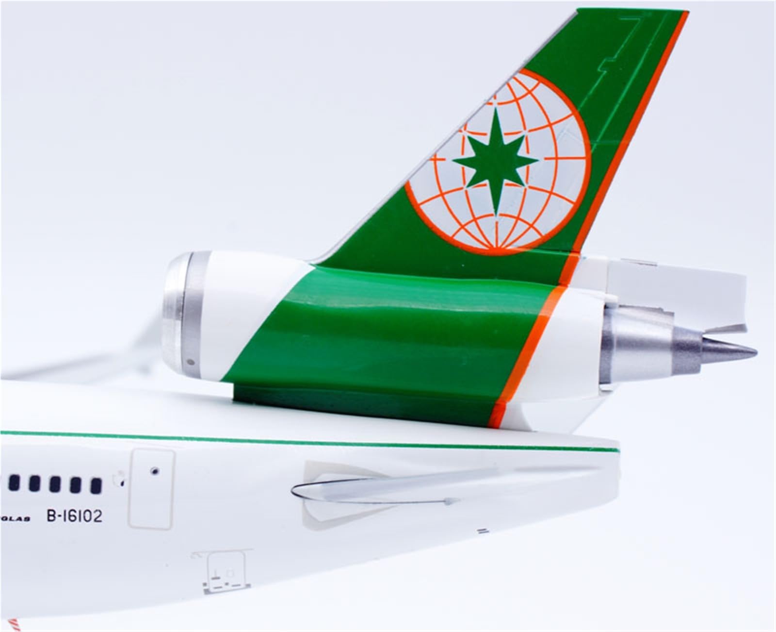 Repliki modeli samolotów w skali 30CM miniaturowy model samolotu 1:200 dla Singapore Airlines B777-300ER 9V-SWZ gotowy zestaw modeli do składania samolotu miniaturowy model samolotu
