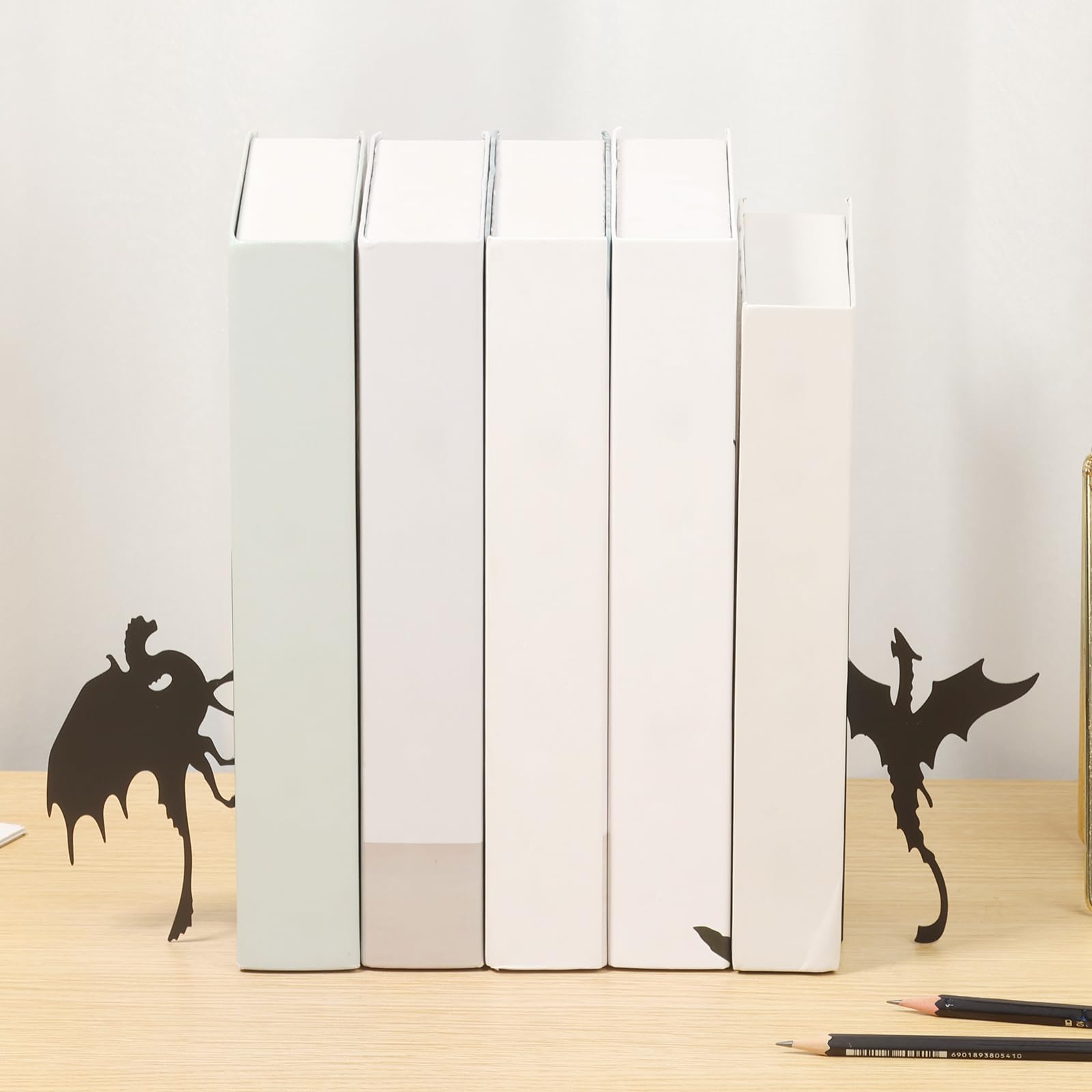 Guijzsltrg Black Dragon Metal Bookends Set Of 2 Unique Gothic Style Metal Bookend With Rust Proof Spray Paint Dragon Book Corner Decoration Bookshelf Accessories Gifts For Books Lovers And Reading Enthusiasts