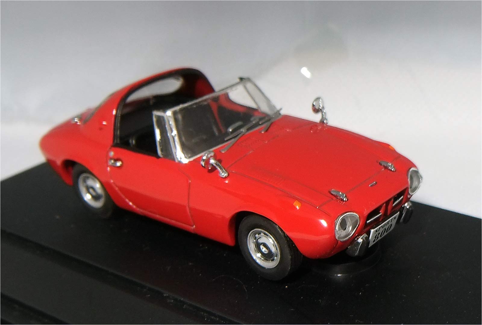 Amazon.co.jp: エブロ 1/43 トヨタ スポーツ 800 レッド 完成品 : おもちゃ