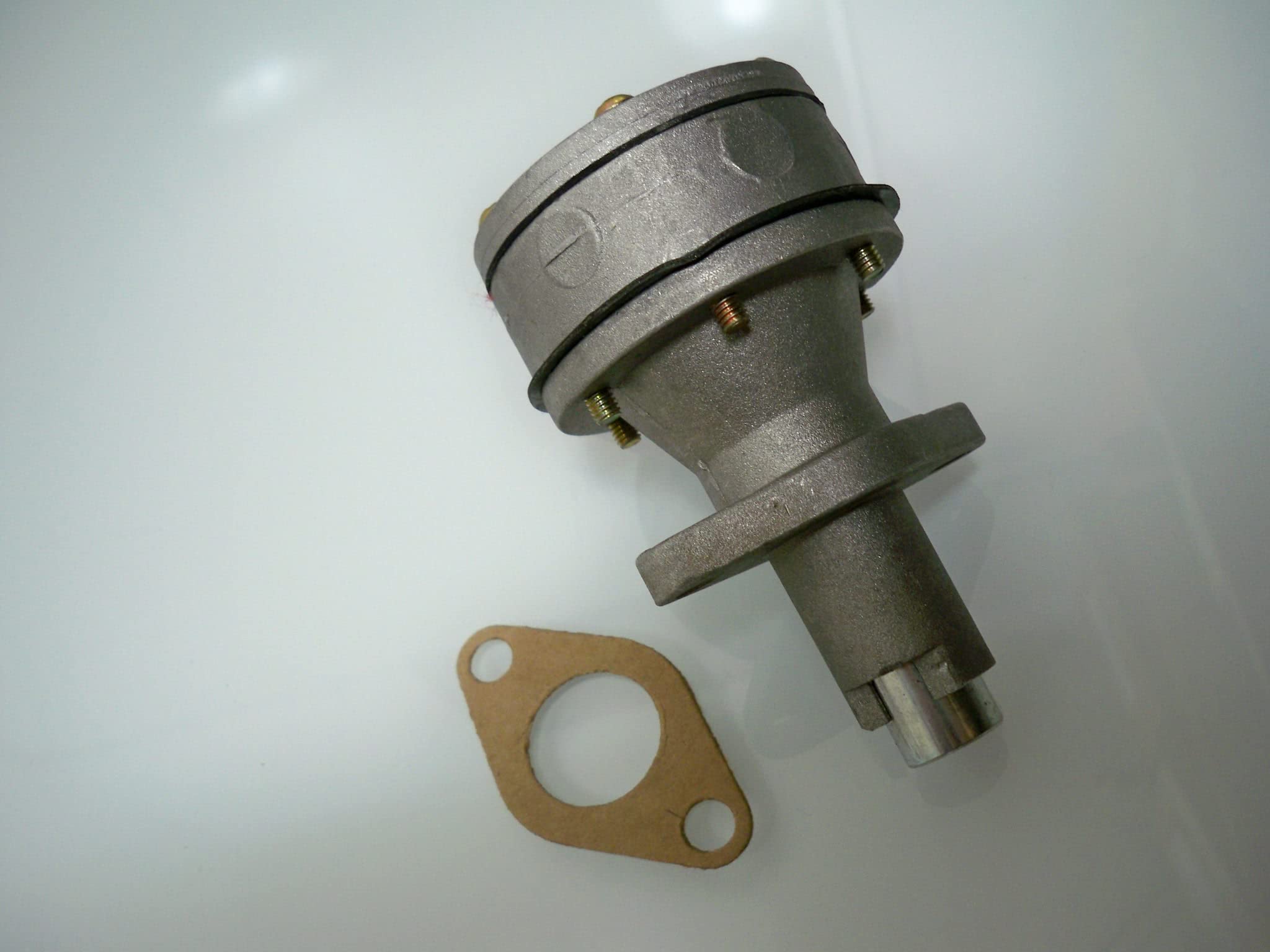 Pompa carburante adatta per pompa diesel Kubota D650 D750 D850 D950 V1702 V1902