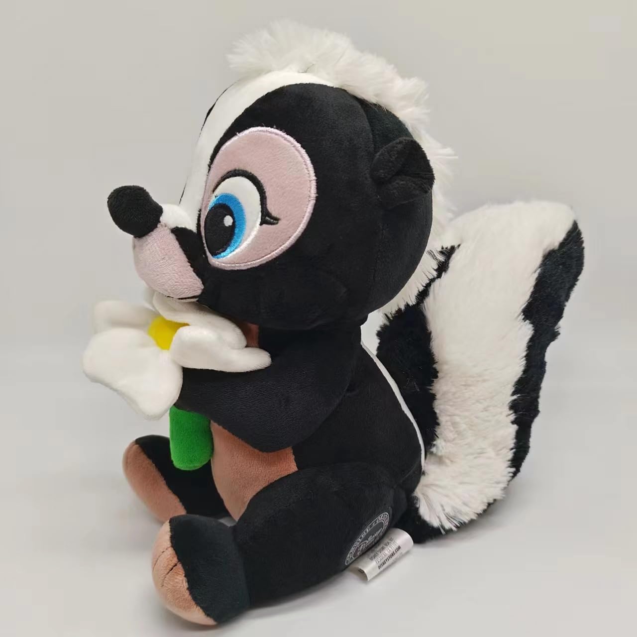 Flower The Skunk Holding Bouquet 9Inches Soft Stuffed Plush Toy