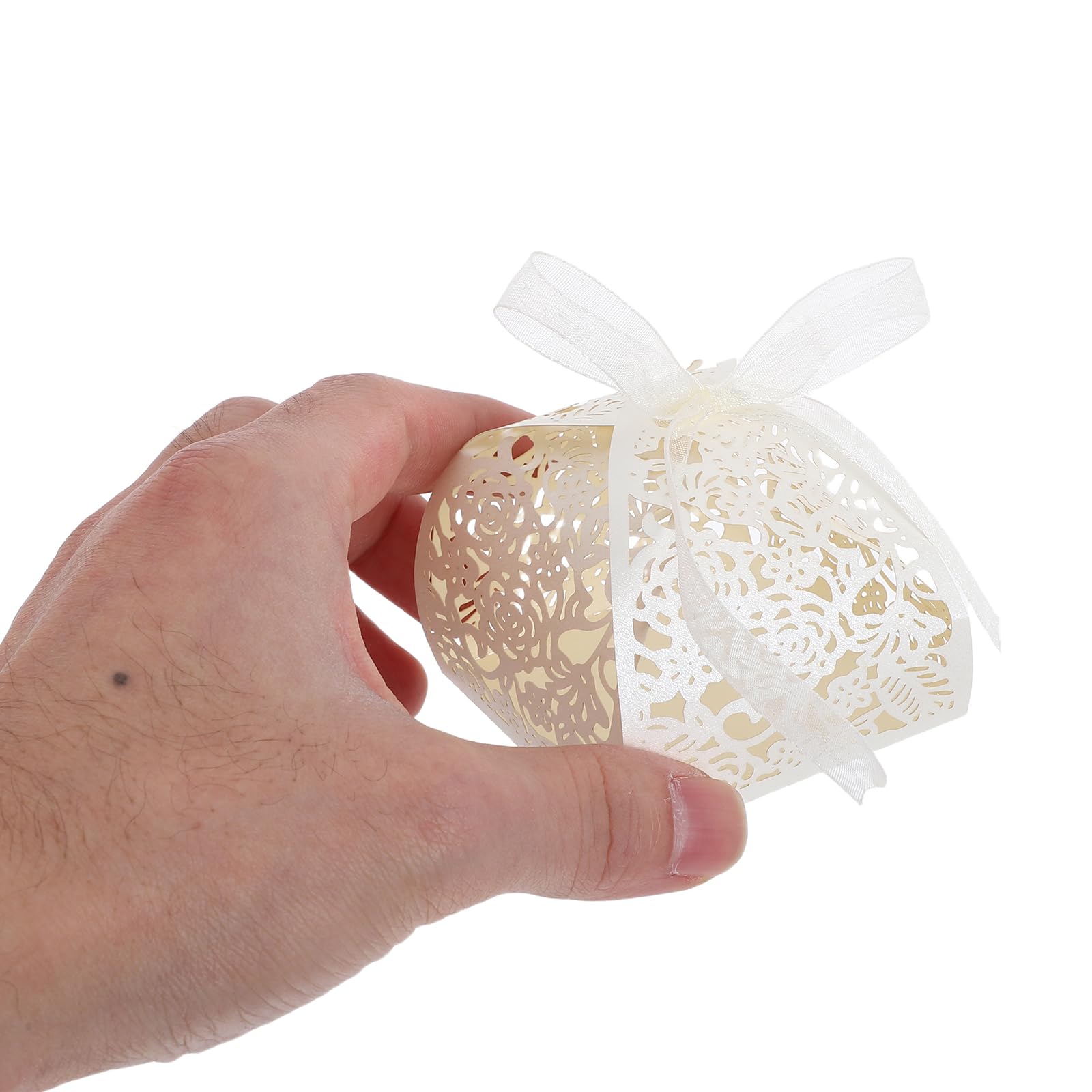 ULTECHNOVO Scatole per Dolci Matrimonio 50 Pezzi in Carta Beige con Design Rosa Traforata e Nastro Elegante per Bomboniere Feste e Party Favor