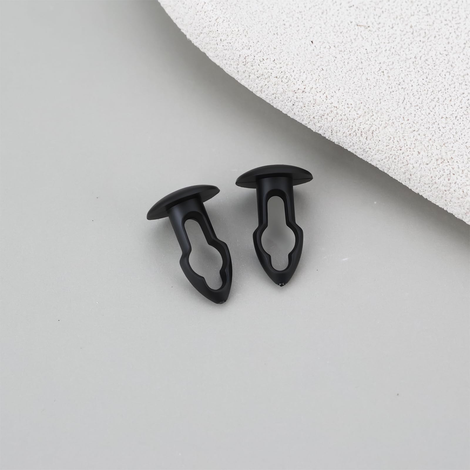 Zestaw nakrętek rowerowych do butelek na wodę, 10 szt., 8 x 12 mm, czarne | Plastikowe klipsy