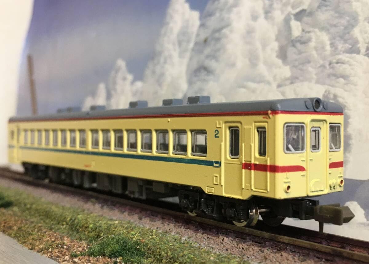 Amazon | 8_EIDAI キハ55系 キロ26 グリーン車 準急色 うち房 にしき