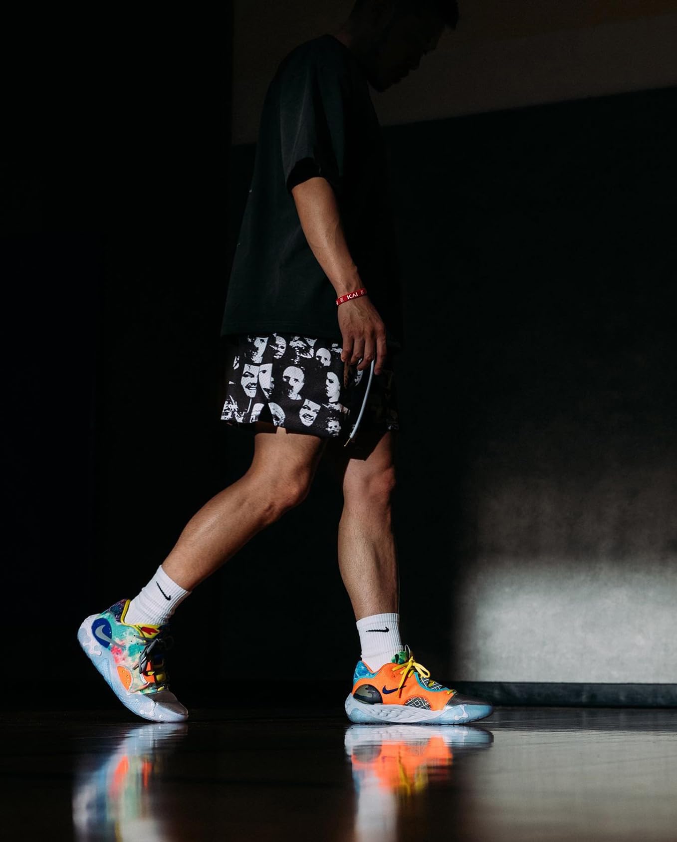 Short de basket-ball rétro pour homme avec imprimé graphique