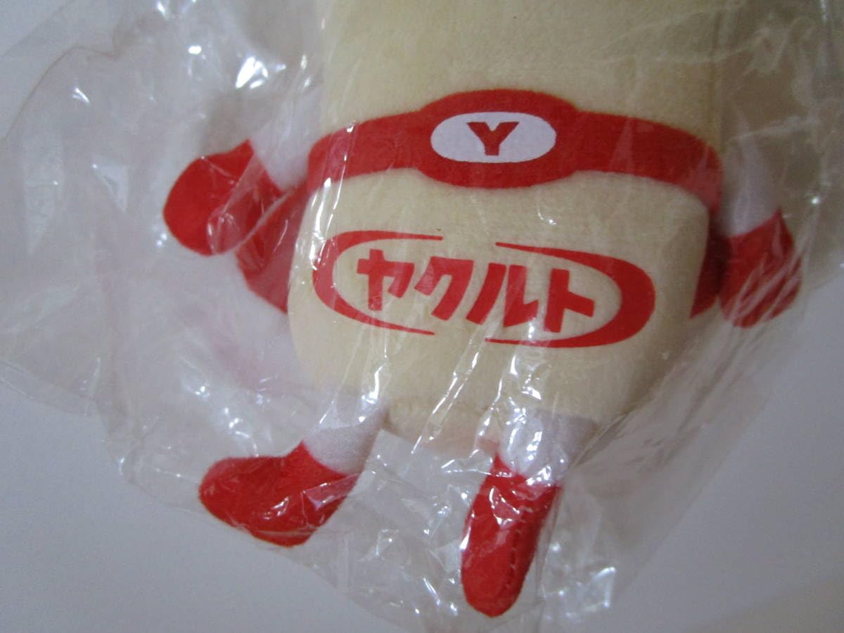 Amazon.co.jp: かわいい ヤクルトマン 約13cm ヤクルト レア 人形