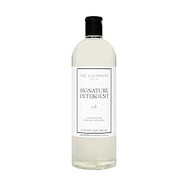 The Laundress Signature Isle Detergent, Coastal Inspired Scent, Concentrated Laundry Detergent Liquid, Tough on Stains, Isle Scent, 32 oz.