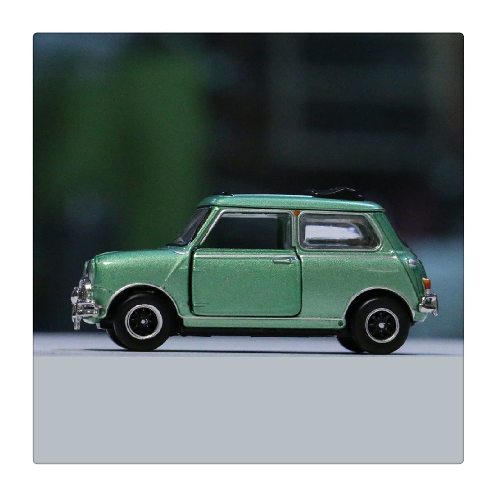 Veicoli a Motore in Scala 1/50 per Morris Mini MK 1 Statico in Metallo Pressofuso Modello di Auto d'Epoca Simulazione Ornamento da Collezione Modello di Auto Replica (Color : Green)