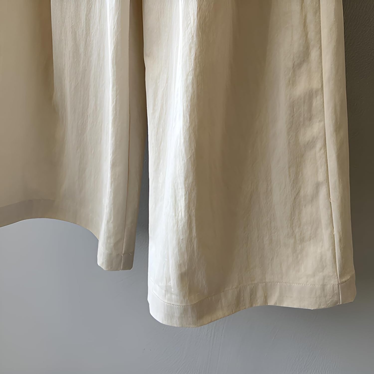 [Arklove] ハイ ストレートパンツ デザイン性 斜め アシンメトリック ゆったり レギュラーパンツ 女性用 シルエット調整