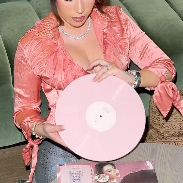 Kali Uchis Sincerely P.S. LP レコード カリウチス Amazon.com: Sincerely,[Pink LP]: CDs & Vinyl
