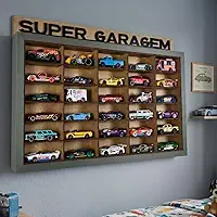 Expositor Organizador de Carrinhos Hot WheelsS para Parede em MDF – Prateleira Estante para 30 Miniaturas Escala 1:64 Acompanha as 4 Frases (VERDE, 48X30)
