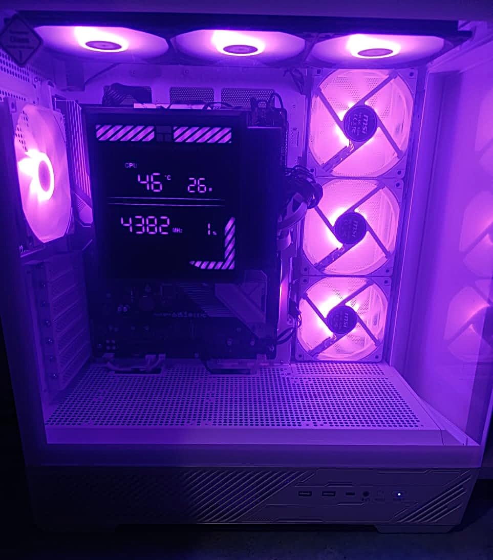 AMD Ryzen 9 9900X 12-Core, 24-Thread Unlocked Desktop Processor - Customer Photo 1